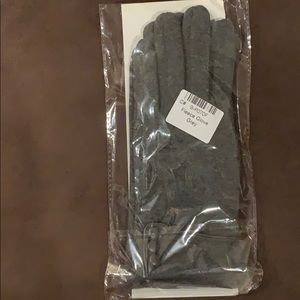 Fleece gray gloves NWT